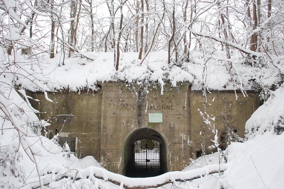 Entrée du Fort de Malonne sous la neige